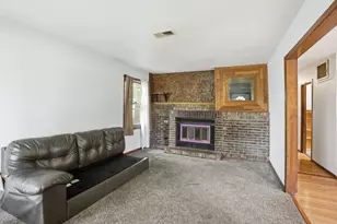 3241 Wallace Ave, Steger, IL 60475 - Photo 8