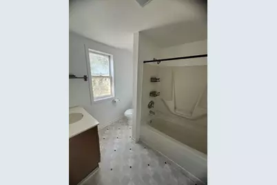 273 S 3rd Avenue, Kankakee, IL 60901 - Photo 8