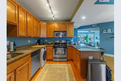 2737 N Kimball Avenue #3, Chicago, IL 60647 - Photo 10