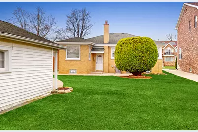 1821 Buckingham Avenue, Westchester, IL 60154 - Photo 2