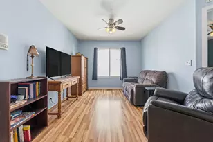 39907 Walton Ln, Beach Park, IL 60083 - Photo 14