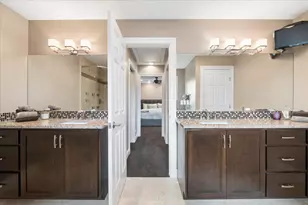 405 Caren Dr, Buffalo Grove, IL 60089 - Photo 18