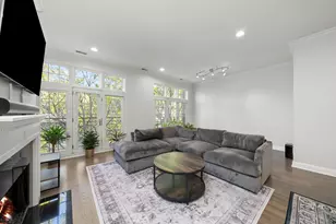 2846 N Southport Ave, Chicago, IL 60657 - Photo 10