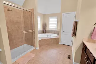 415 Mallard Point Dr, North Aurora, IL 60542 - Photo 24