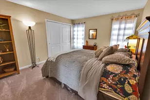 415 Mallard Point Dr, North Aurora, IL 60542 - Photo 28