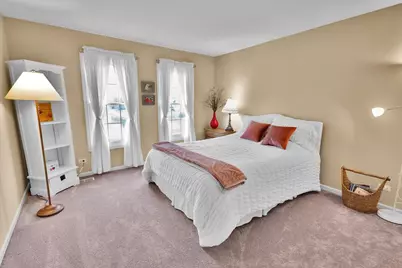 415 Mallard Point Drive, North Aurora, IL 60542 - Photo 18