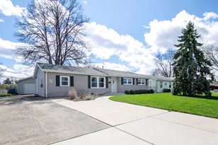 55 Duncan Dr, Bourbonnais, IL 60914 - Photo 2