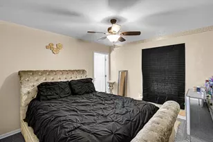 1453 E 72nd St, Chicago, IL 60619 - Photo 12