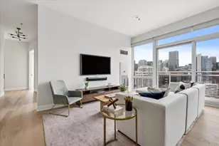 757 N Orleans St, Chicago, IL 60654 - Photo 4