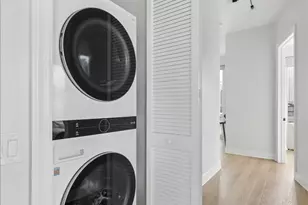 757 N Orleans St, Chicago, IL 60654 - Photo 24