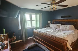 128 Essex Rd, Elk Grove Village, IL 60007 - Photo 6