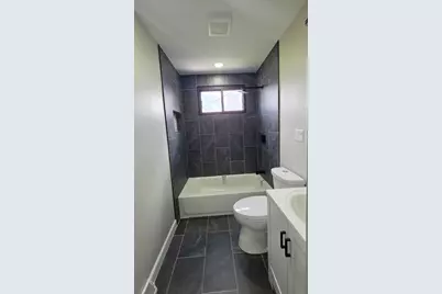 1110 Holmes Place, Dekalb, IL 60115 - Photo 14
