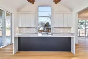 535 Kensington Ct, Hinsdale, IL 60521 - Photo 4