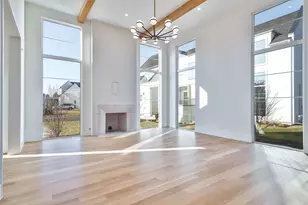 535 Kensington Ct, Hinsdale, IL 60521 - Photo 2