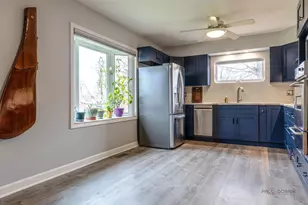 26179 W Tarvin Ln, Ingleside, IL 60041 - Photo 4