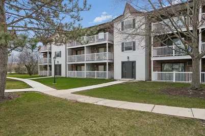 125 Gregory Street #4, Aurora, IL 60504 - Photo 2