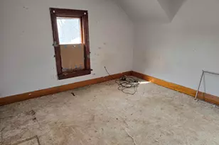 302 N Bluff St, Albany, IL 61230 - Photo 14