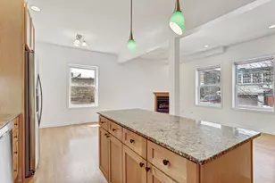 2751 N Campbell Ave, Chicago, IL 60647 - Photo 8