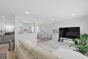 1506 W Palm Dr, Mount Prospect, IL 60056 - Photo 4