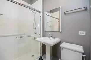 1403 Kenilworth Ave, Berwyn, IL 60402 - Photo 8