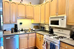 1911 W Cortland St, Chicago, IL 60647 - Photo 10