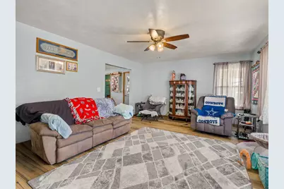 1317 7th Avenue, Erie, IL 61250 - Photo 2