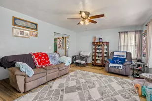 1317 7th Ave, Erie, IL 61250 - Photo 2