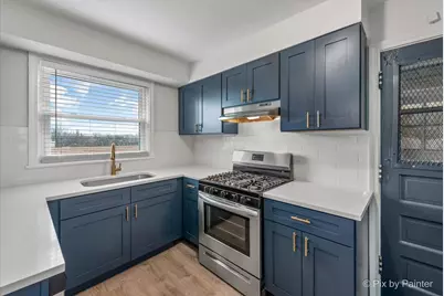 2737 W Berwyn Avenue #2, Chicago, IL 60625 - Photo 2