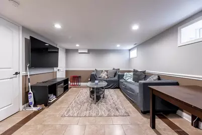 7931 S Paxton Avenue, Chicago, IL 60617 - Photo 14