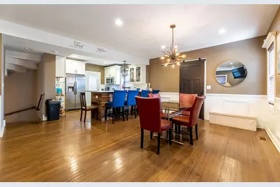 7931 S Paxton Avenue, Chicago, IL 60617 - Photo 4