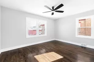 9633 S Yale Ave, Chicago, IL 60628 - Photo 14