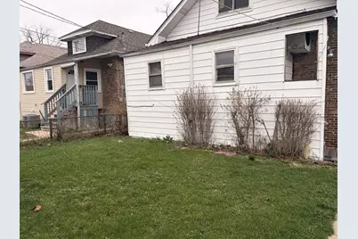 134 Bellwood Avenue, Bellwood, IL 60104 - Photo 2