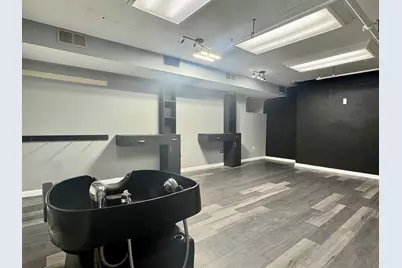 25 S Washington Street #LL200, Naperville, IL 60540 - Photo 10