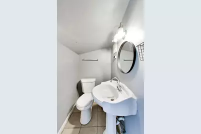 7041 S Eberhart Avenue, Chicago, IL 60637 - Photo 8