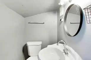 7041 S Eberhart Ave, Chicago, IL 60637 - Photo 8
