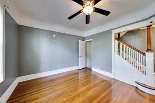 7041 S Eberhart Ave, Chicago, IL 60637 - Photo 4
