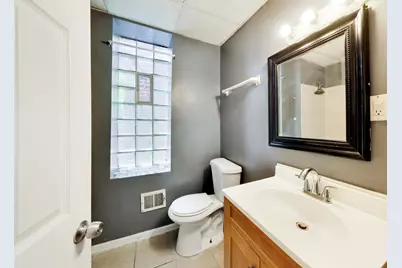 7041 S Eberhart Avenue, Chicago, IL 60637 - Photo 12