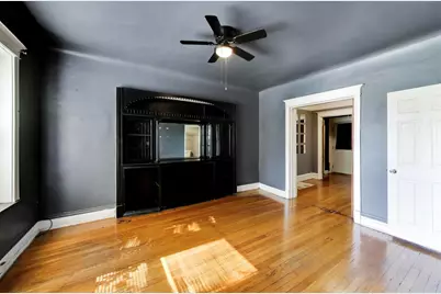 7041 S Eberhart Avenue, Chicago, IL 60637 - Photo 6