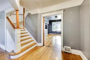 7041 S Eberhart Ave, Chicago, IL 60637 - Photo 2