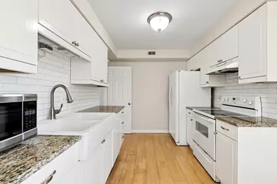 33 Shoreline Road #B, Lake Barrington, IL 60010 - Photo 12