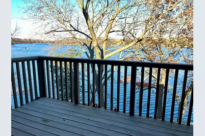 33 Shoreline Road #B, Lake Barrington, IL 60010 - Photo 2