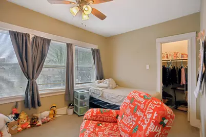 5925 W Iowa Street, Chicago, IL 60651 - Photo 12