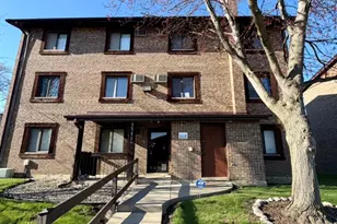 8549 W 151st St, Orland Park, IL 60462 - Photo 2