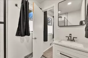 1413 30th Ave, Moline, IL 61265 - Photo 24