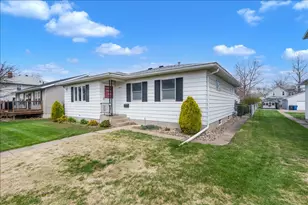 1413 30th Ave, Moline, IL 61265 - Photo 4
