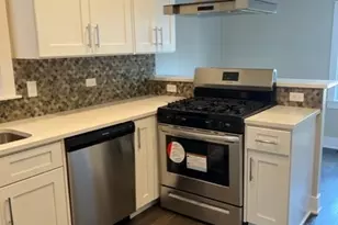 3348 W Warner Ave, Chicago, IL 60618 - Photo 8