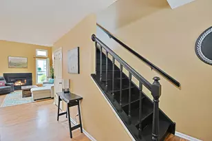 1315 Orrington Ct, Wheeling, IL 60090 - Photo 4