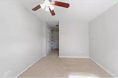 101 Hickory Drive, Carpentersville, IL 60110 - Photo 18