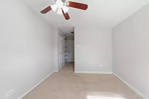 101 Hickory Dr, Carpentersville, IL 60110 - Photo 18