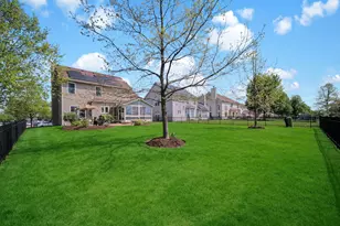 122 Fieldcrest Dr, Bartlett, IL 60103 - Photo 28